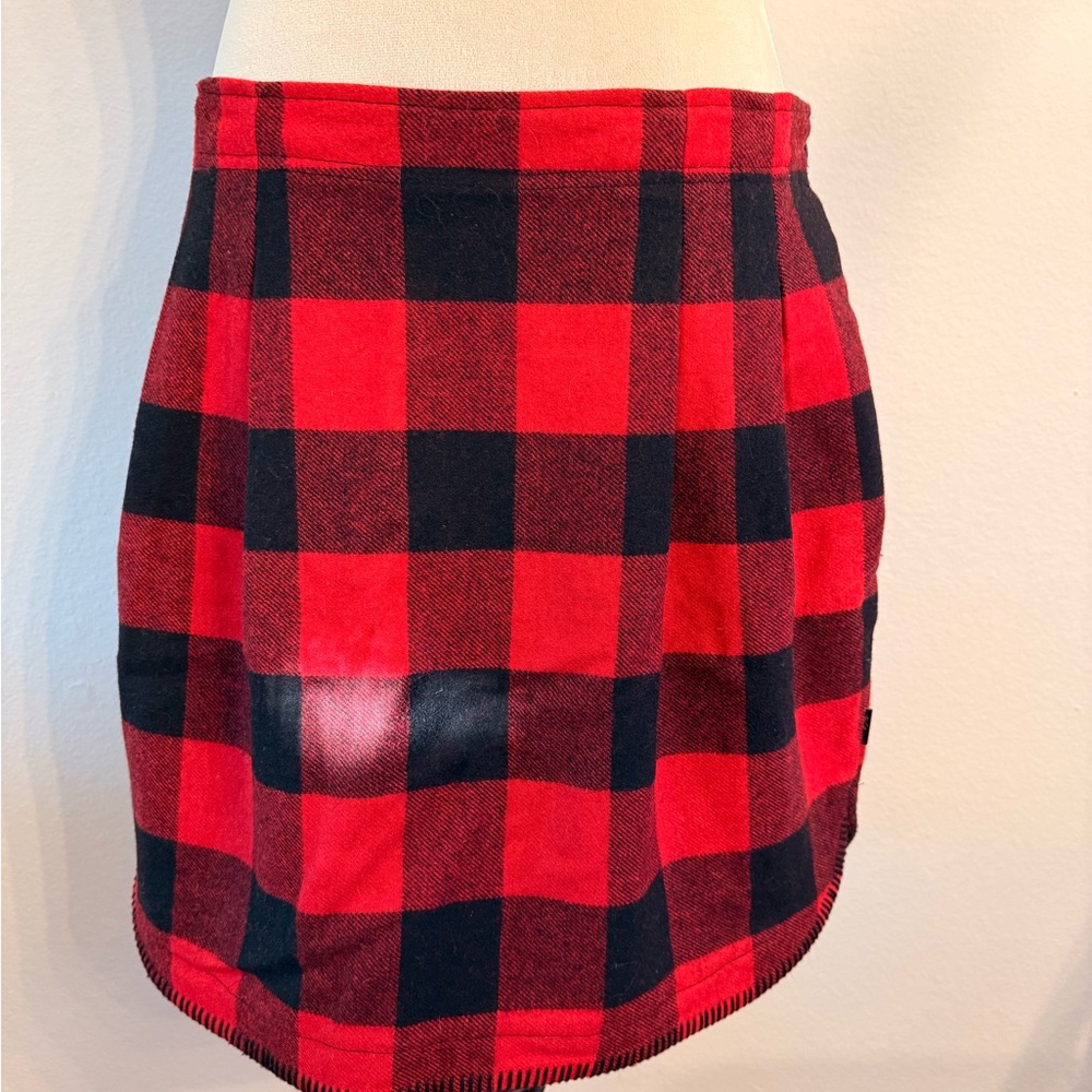 Woolrich classic Red and Black Checkered Mini Skirt